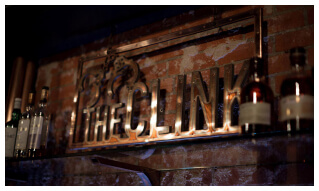 The Clink Lobby Bar at the Station on the Riverwalk • Photo by Kenny Garcia